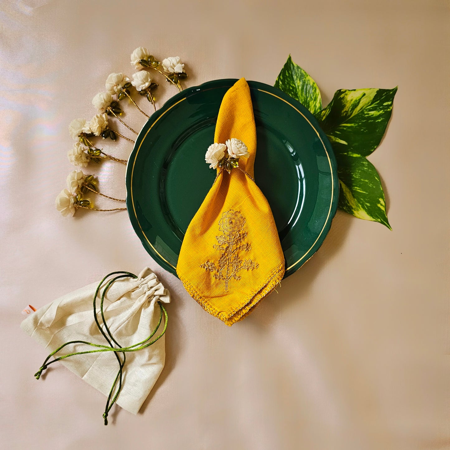 Green Napkin Rings (Set of 6)