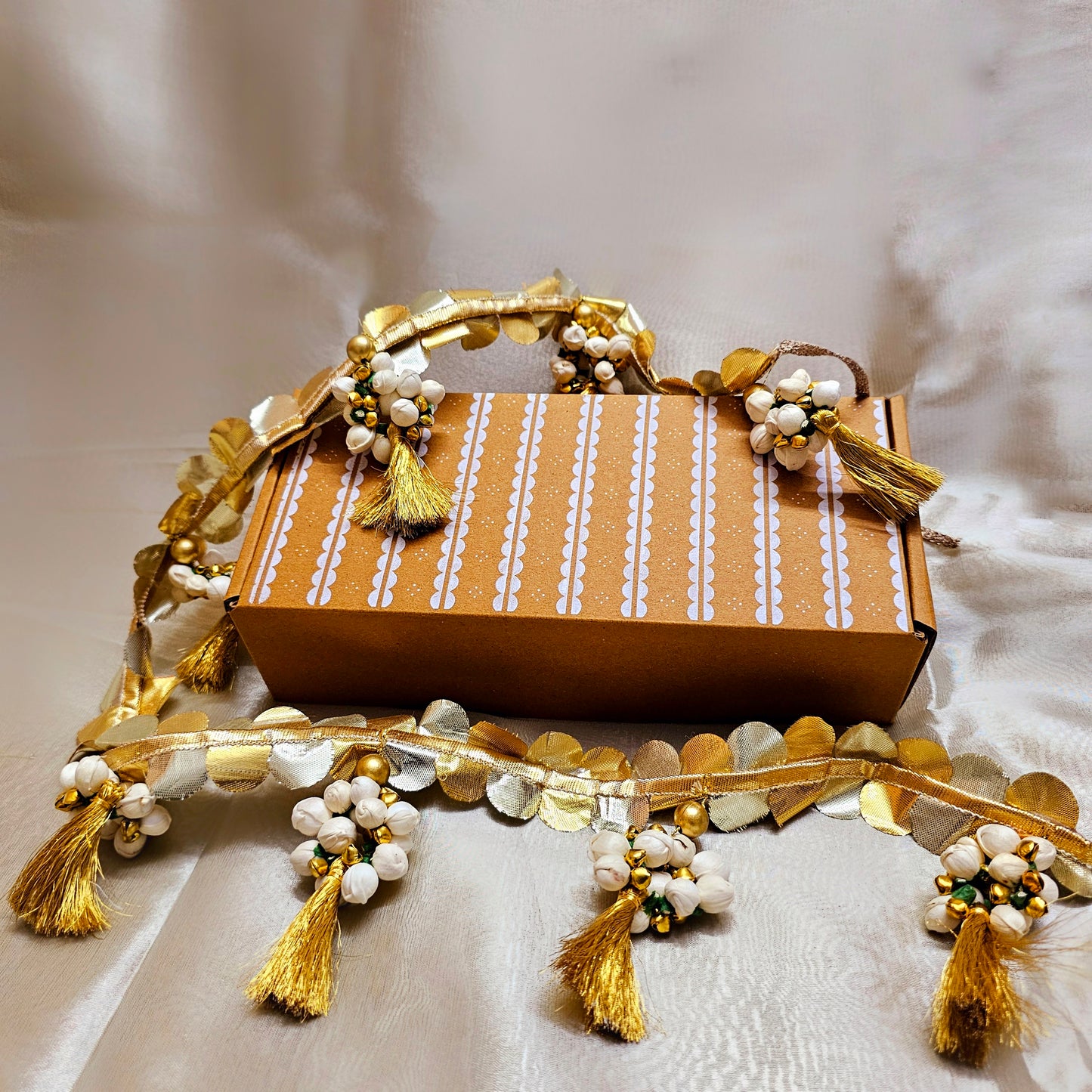 White Shola Buds Toran